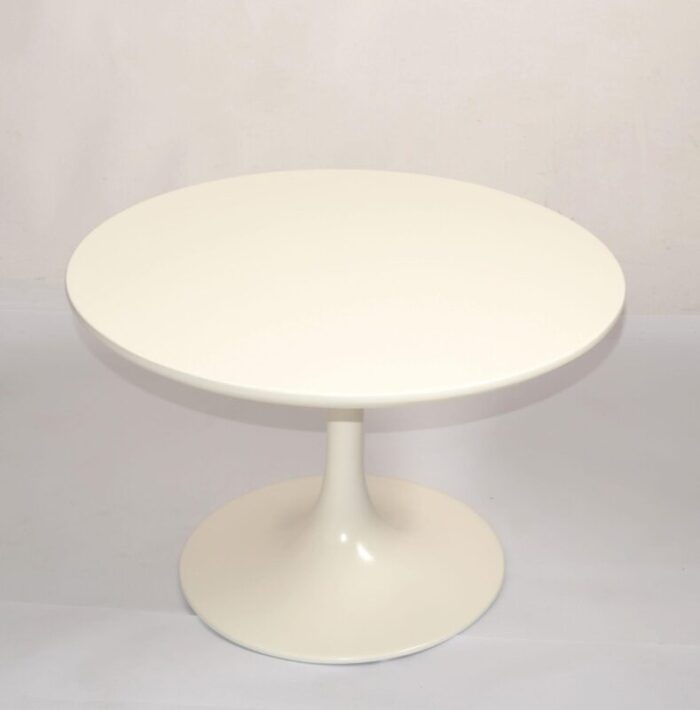 1960s vintage eero saarinen style off white tulip base coffee table attributed to knoll 0953