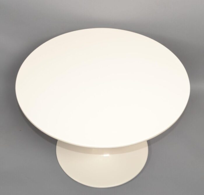 1960s vintage eero saarinen style off white tulip base coffee table attributed to knoll 2975