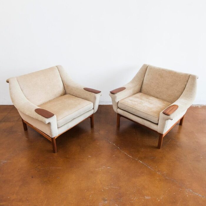 1960s vintage johannes andersen lounge chairs on sculpted teak base set of 2 0333