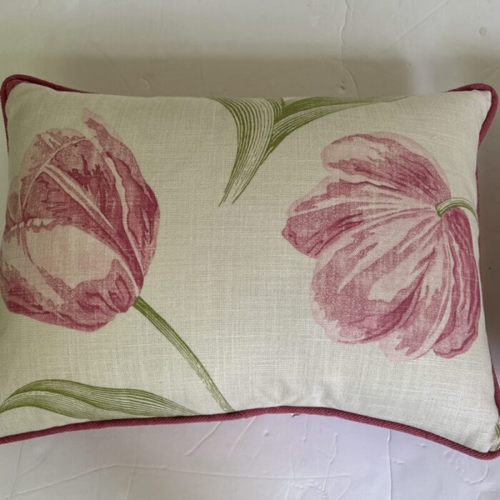 1990s mis matched pair of decorative linen pillows 3400