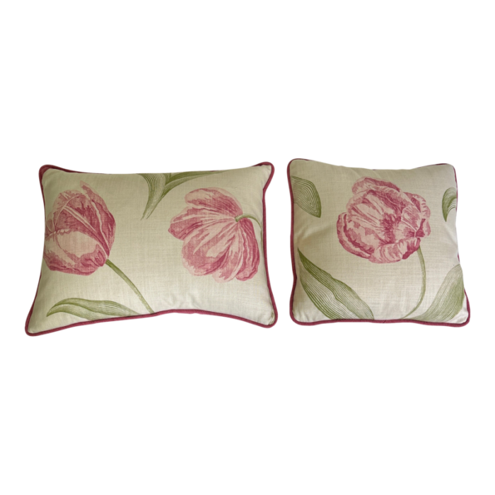 1990s mis matched pair of decorative linen pillows 5418