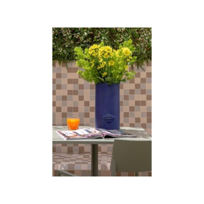 al bacio blu vase from crita ceramiche 3