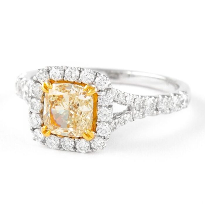 alexander beverly hills 213ctt 18k yellow cushion diamond with halo ring size 65 2358