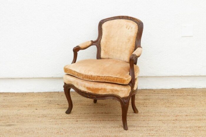 antique french carved walnut fauteuil chair 5927