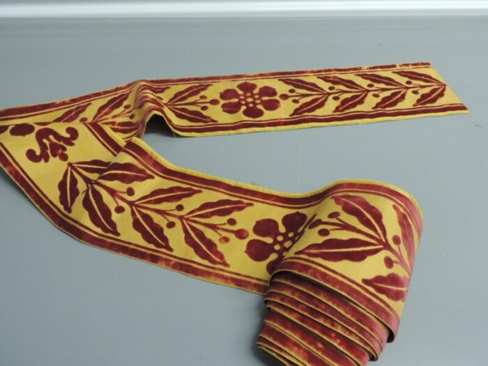 antique red and gold silk velvet gaufrage decorative trim 6912