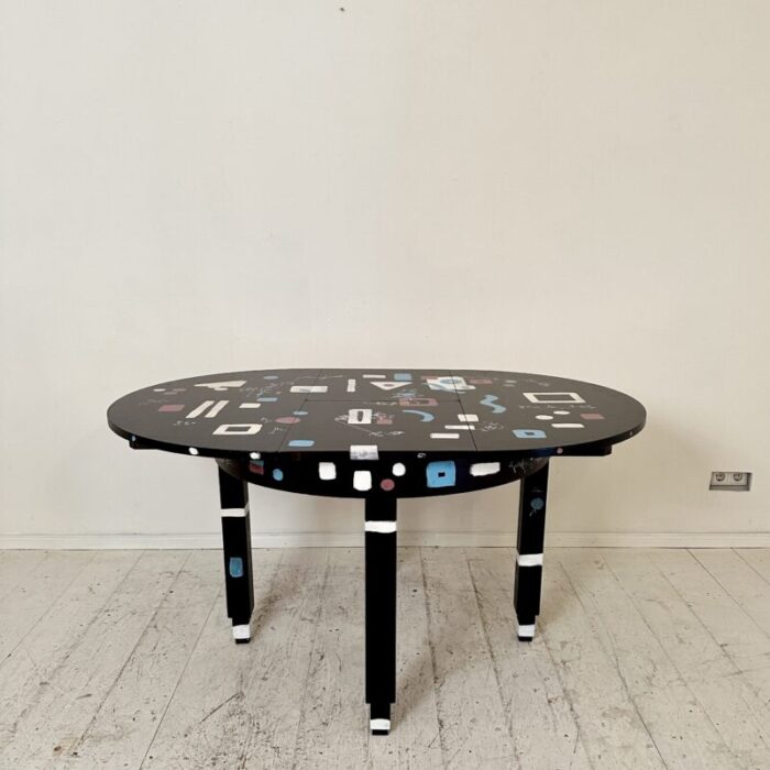 bauhaus round extendable dining table 1920 0139