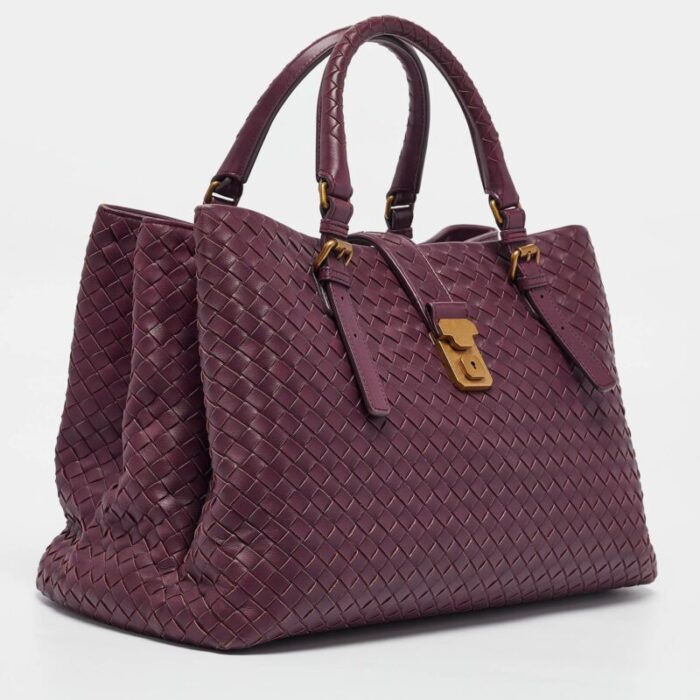 bottega veneta plum intrecciato leather medium roma tote 3085