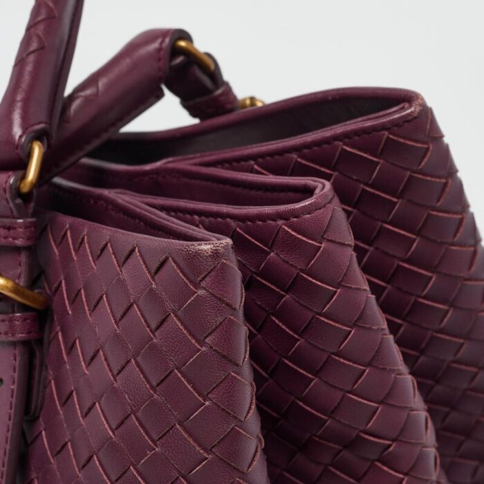 bottega veneta plum intrecciato leather medium roma tote 8756