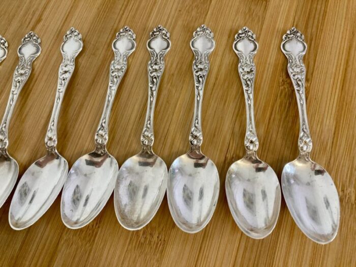 boxed set of 12 wallace solid sterling violet pattern spoons no monogram 1904 7631