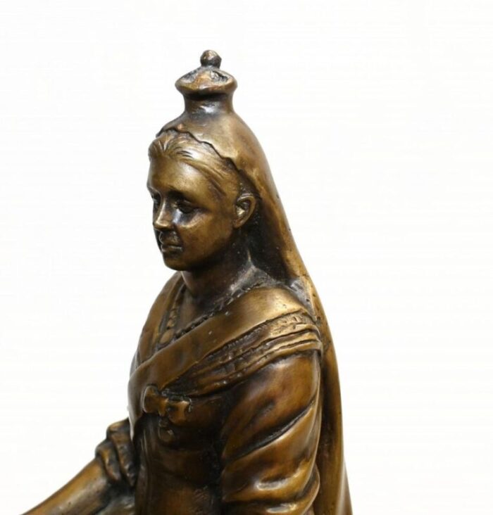 bronze queen victorian statue 5