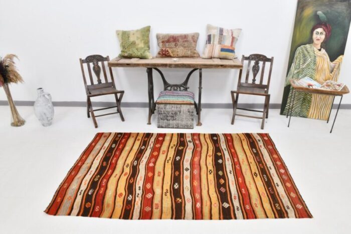 country and farmhouse kilim rug 1960s 4