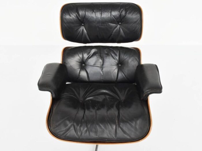 eames lounge chair in rosewood and patinate black leather by herman miller 1956 9123