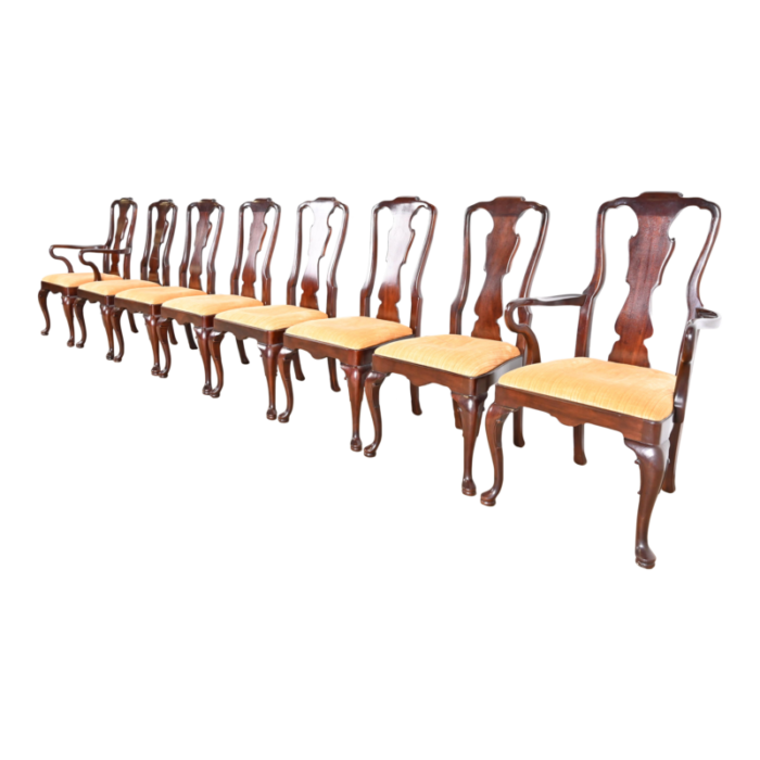 henredon queen anne carved mahogany dining chairs set of eight 5421