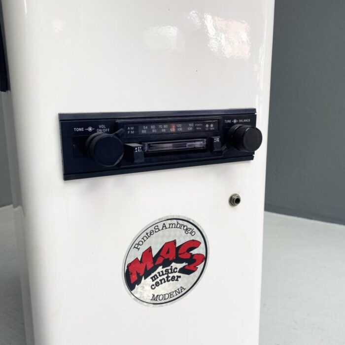 italian modern column radio in white plastic 1990s 6