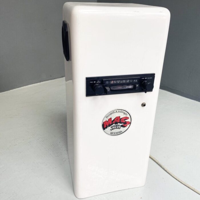 italian modern column radio in white plastic 1990s 7