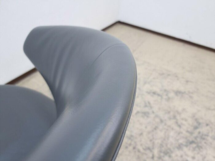 leather chair by toshiyuki kita for cassina 2817