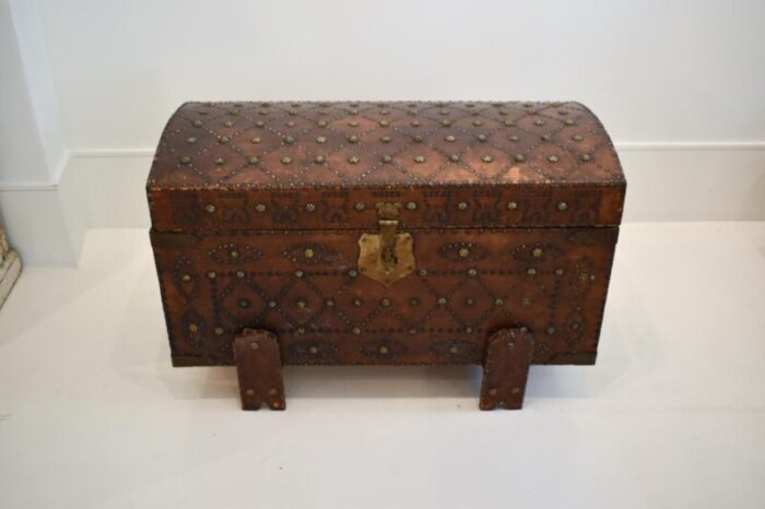 leather trunk with brass detail 8779