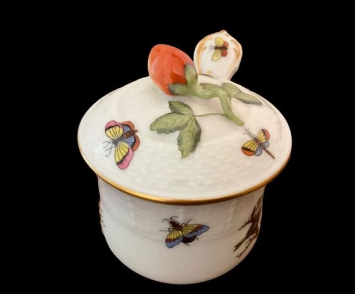 lidded handled coffee pot painted with birds from herend rothschild 7