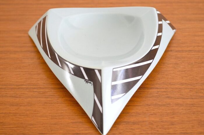 memphis ashtray by dorothy hafner for rosenthal studio line 1980s 3