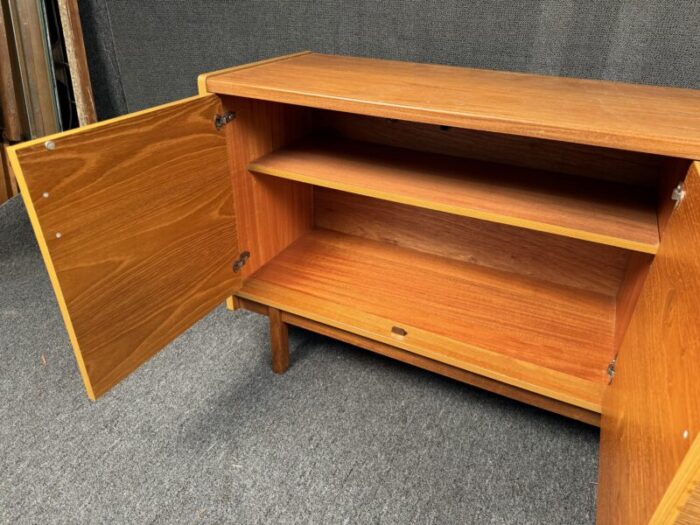 mid 20th century mid century modern sideboard 6079