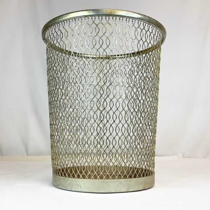 mid century hollywood regency atomic metal mesh wastebasket 6491