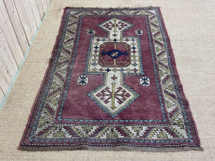 middle eastern handmade wool rug 3