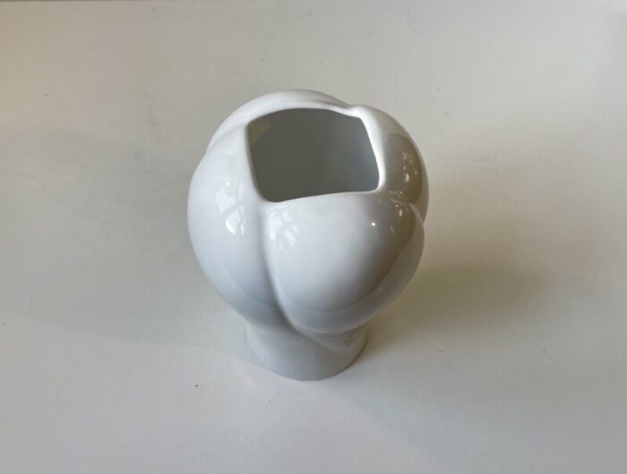 modernist white four petal vase in white porcelain 1970s 5206