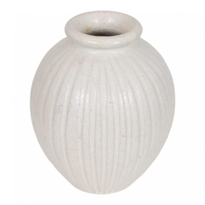 nr 125 stoneware vase with ribbed pattern and beige glaze by arne bang 1