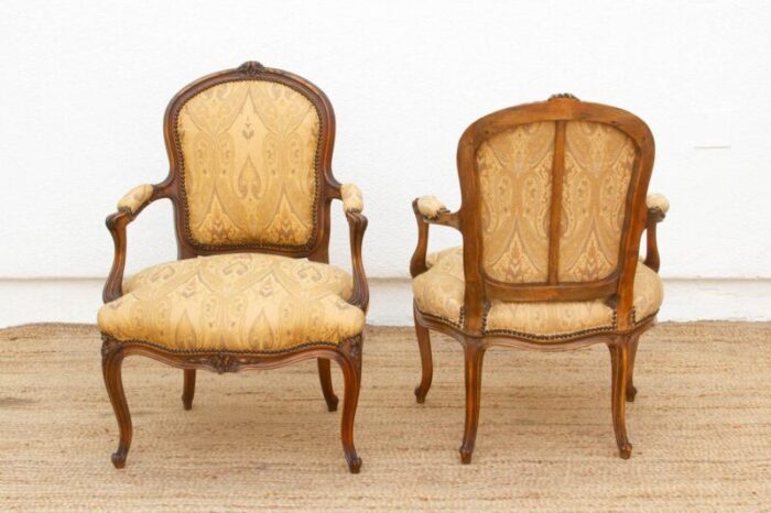 pair of 20th century french louis xv chairs 1287