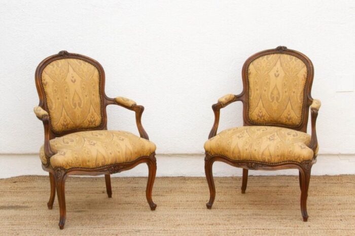 pair of 20th century french louis xv chairs 2108