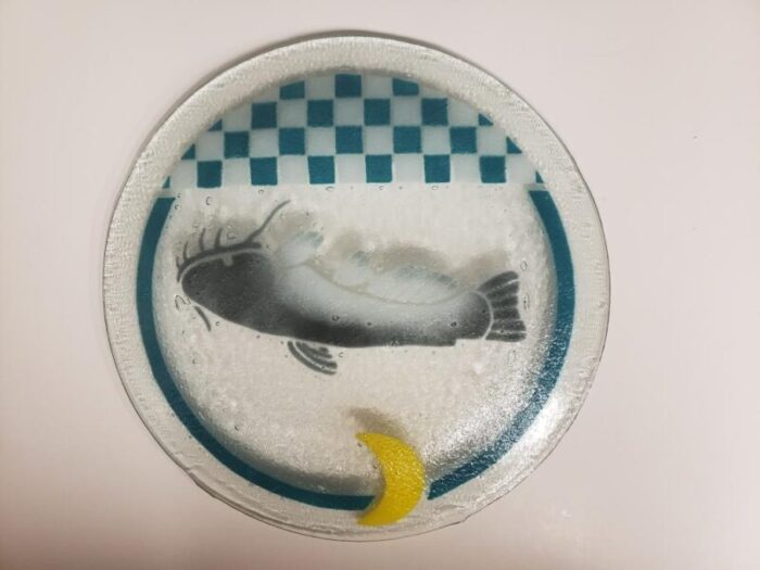 peggy karr fused glass fish and moon platter 21st century 1588