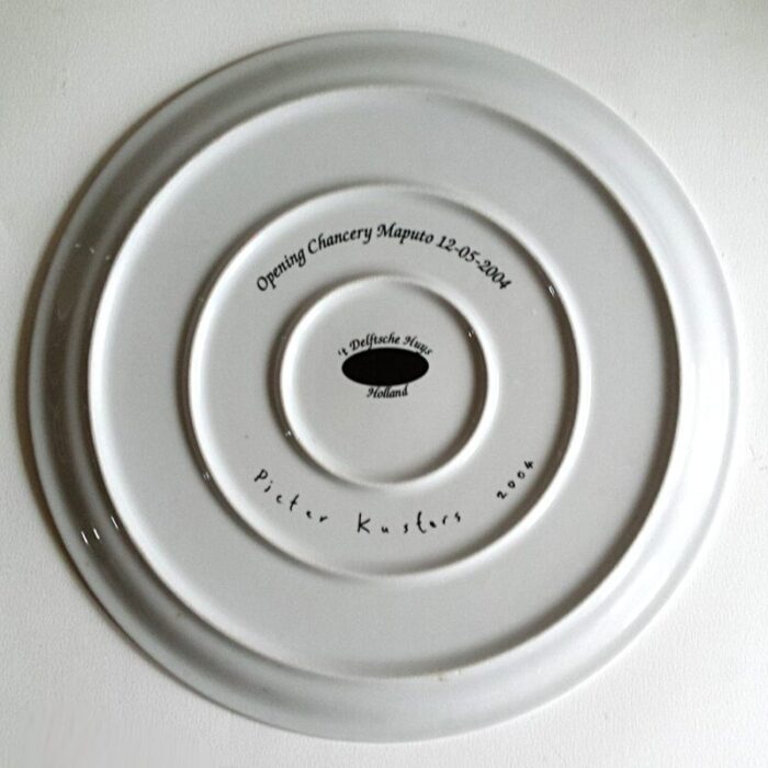 plate by pieter kusters 2004 3