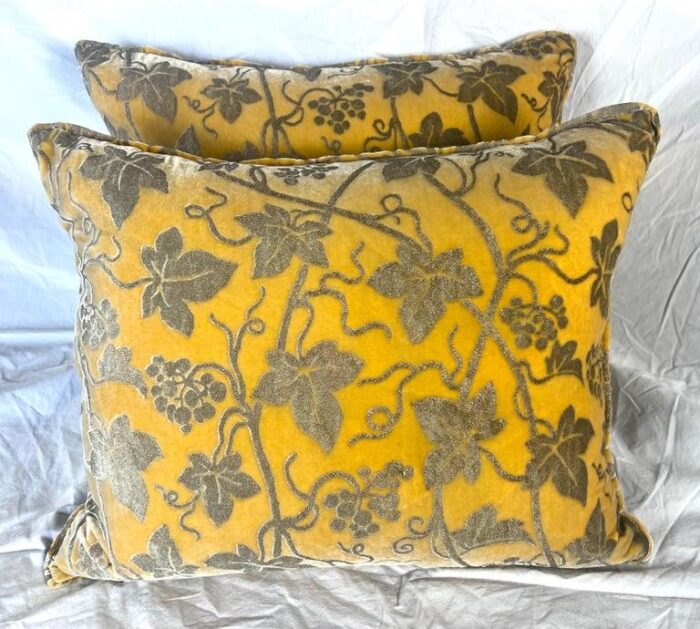 rare pair of edera patterned fortuny velvet textile pillows 1158