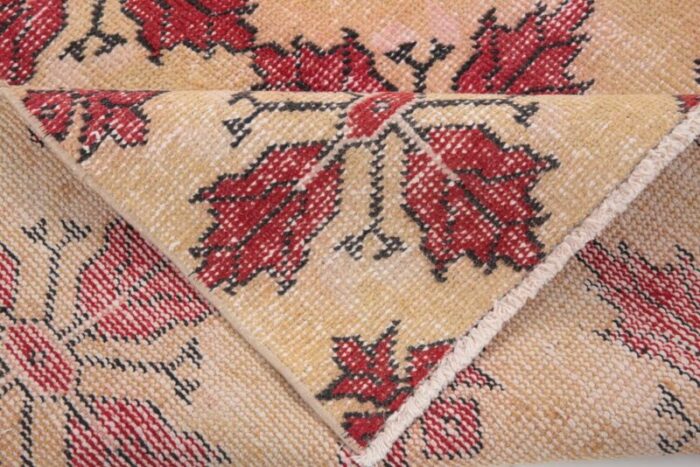 red vintage rug in wool 13