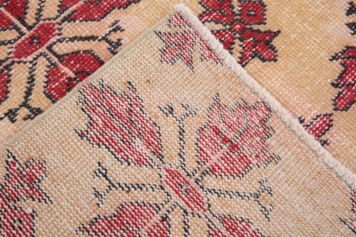 red vintage rug in wool 14