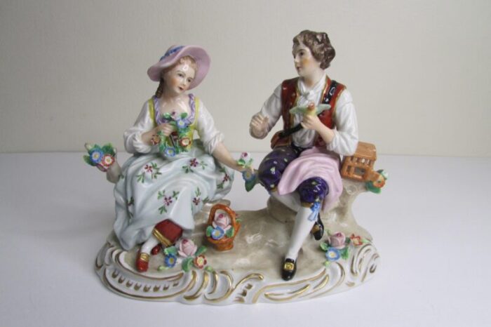 sitzendorfs figurine porzellanmanufaktur early 1900s courting couple scene 9059