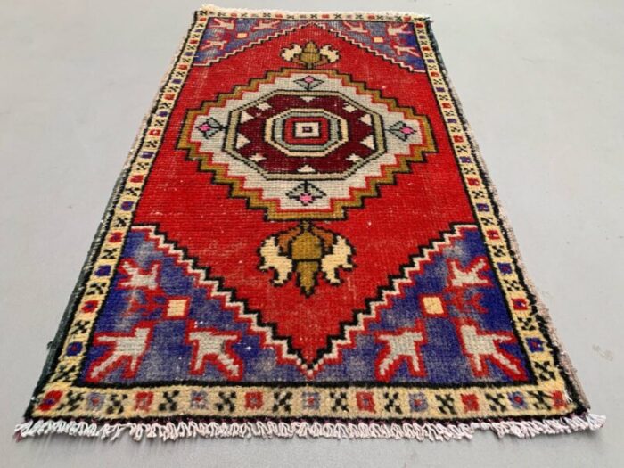 small vintage turkish rug 3 2