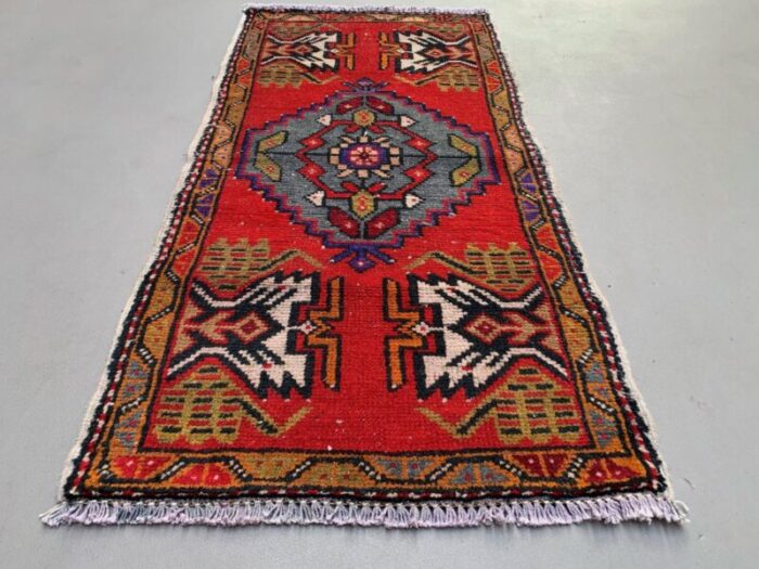 small vintage turkish rug in wool 2 2