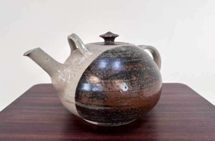 studio ceramic art teapot from bente and lars thorsen keramik denmark 1980s 3562