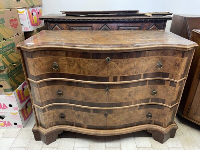 venetian louis xiv chest of drawers 7577