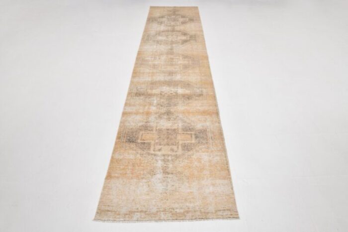 vinatage neutral runner rug 1965 1