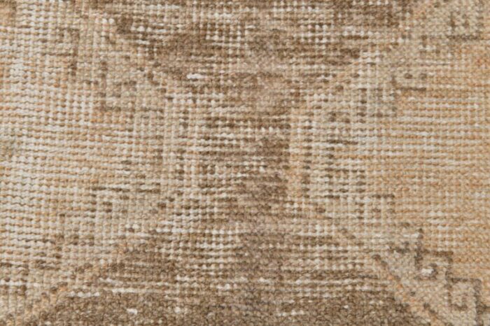 vinatage neutral runner rug 1965 10