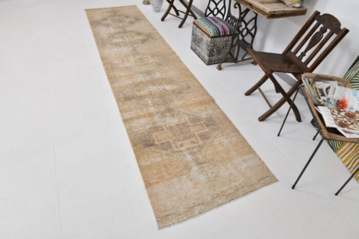 vinatage neutral runner rug 1965 2