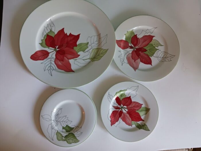 vintage 1982 christmas holiday 20 piece dinner set for 4 poinsettia by block portugal 9742