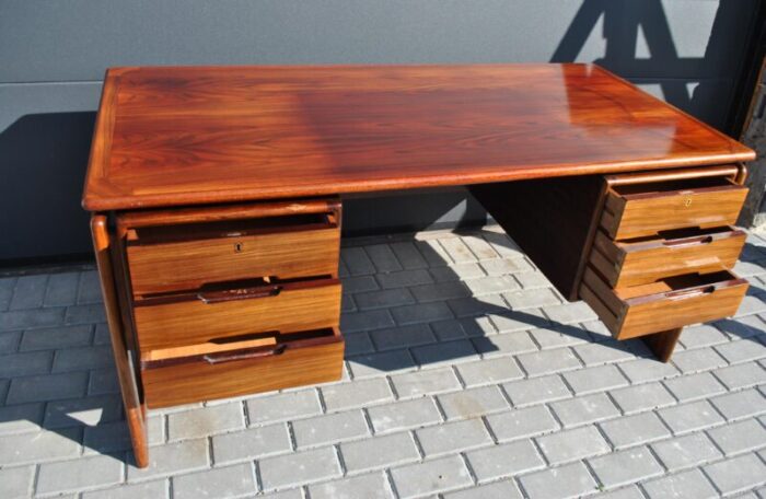 vintage danish desk in rosewood from dyrlund 1970s 1411