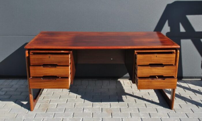 vintage danish desk in rosewood from dyrlund 1970s 9498