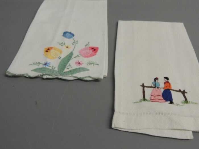 vintage embroidered guest towels set of 3 0379