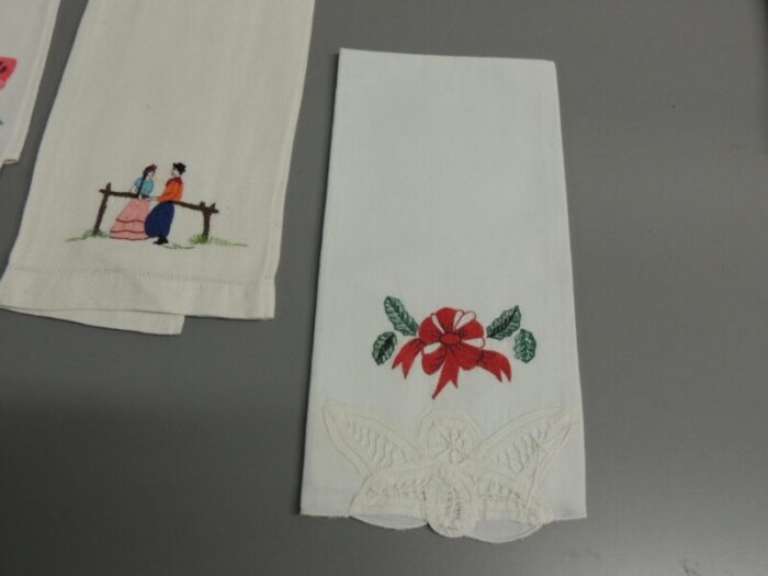 vintage embroidered guest towels set of 3 5002