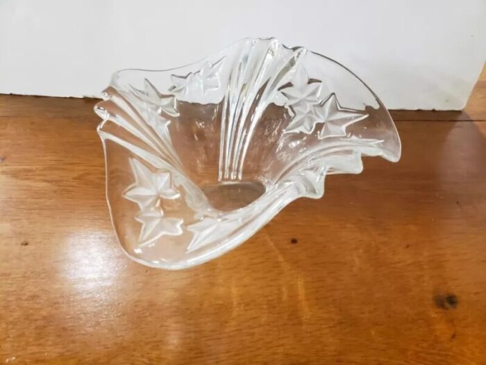 vintage mikasa large parisian frosted ivy crystal handkerchief bowl 7987