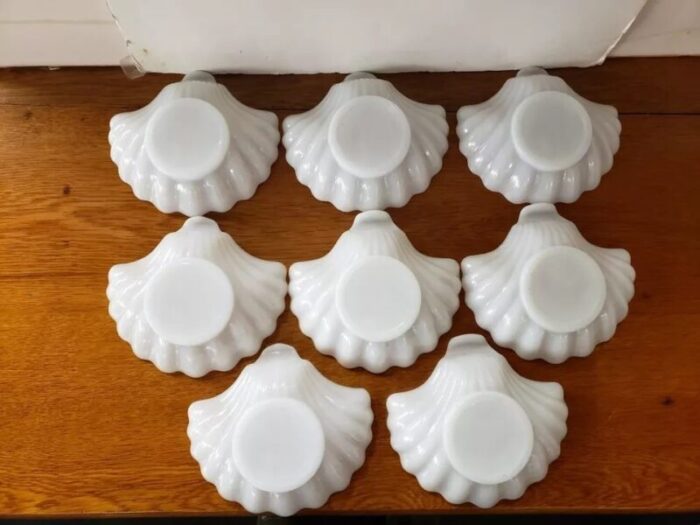 vintage milk glass clamshell candytrinket seashell dishes set of 8 5073